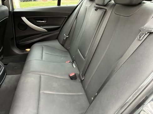 Used 2016 BMW 320i Sedan image 12