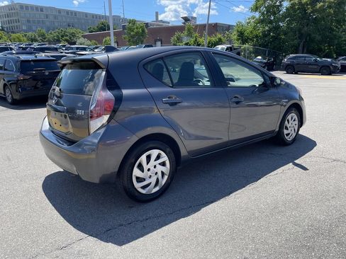 Used 2015 Toyota Prius C One FWD image 8