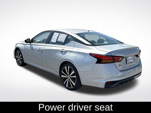Used 2022 Nissan Altima 2.5 SR image 5
