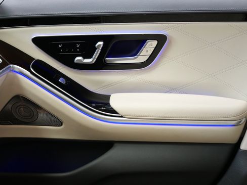 Used 2024 Mercedes-Benz S 63 AMG S image 26