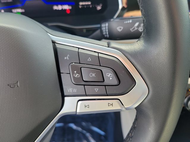 Certified 2023 Volkswagen Jetta SE w/ Panoramic Sunroof Package FWD image 21