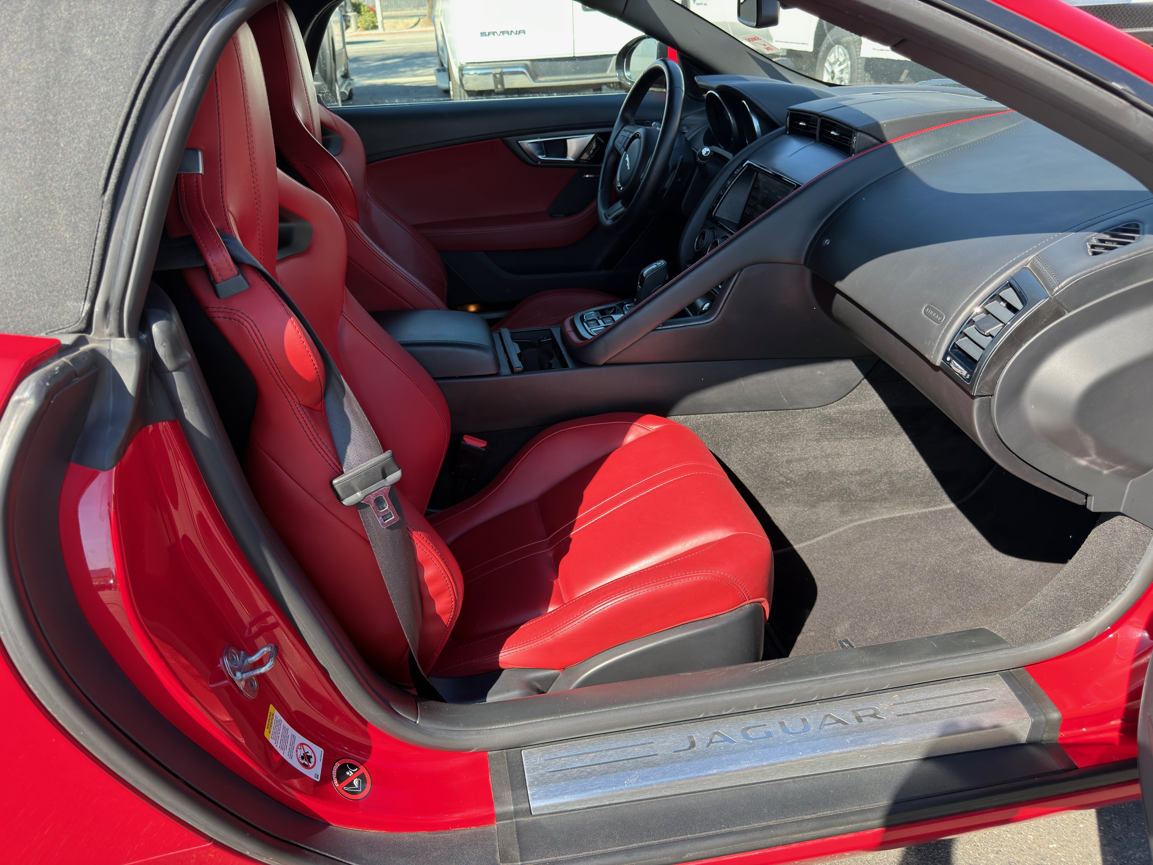 Used 2014 Jaguar F-TYPE Convertible RWD image 10