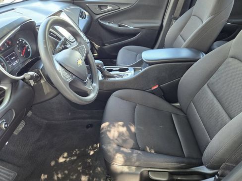 Used 2024 Chevrolet Malibu LS FWD image 9