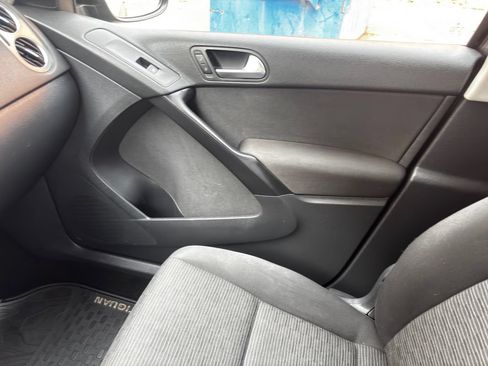 Used 2014 Volkswagen Tiguan S AWD/4WD image 25