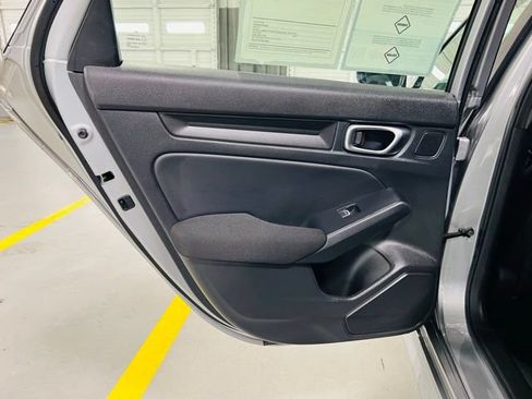 Used 2023 Honda Civic Sport image 26