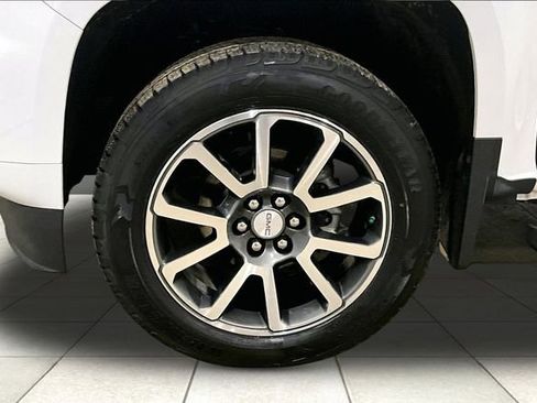 Used 2021 GMC Canyon Denali image 10