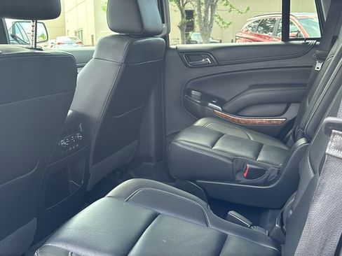 Used 2018 Chevrolet Tahoe Premier AWD/4WD image 30