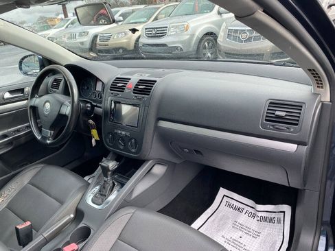 Used 2009 Volkswagen Jetta TDI FWD image 27