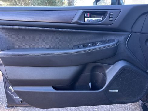 Used 2016 Subaru Legacy 3.6R Limited image 11