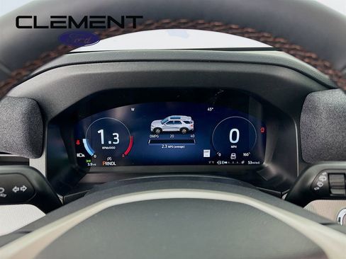 New 2026 Ford Explorer Active w/ Active Comfort Package image 17