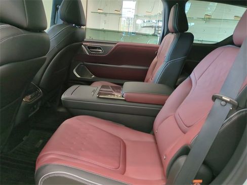 New 2026 INFINITI QX80 Autograph w/ Premium Cargo Package image 12