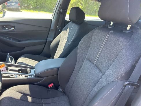 Used 2025 Honda Accord Sport image 16