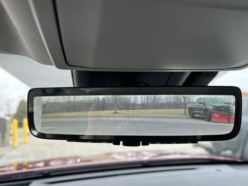 Certified 2025 Toyota Highlander Platinum image 35