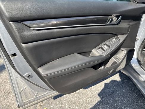Used 2021 Honda Accord Sport image 10