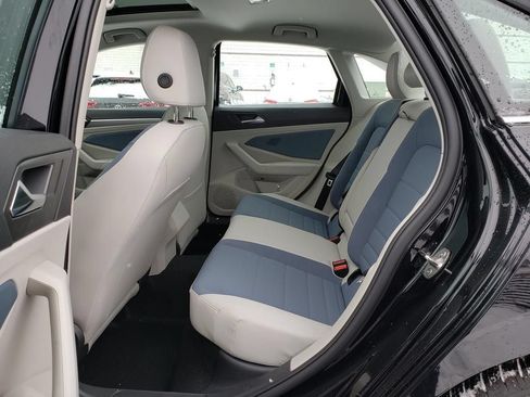 New 2026 Volkswagen Jetta SE FWD image 8