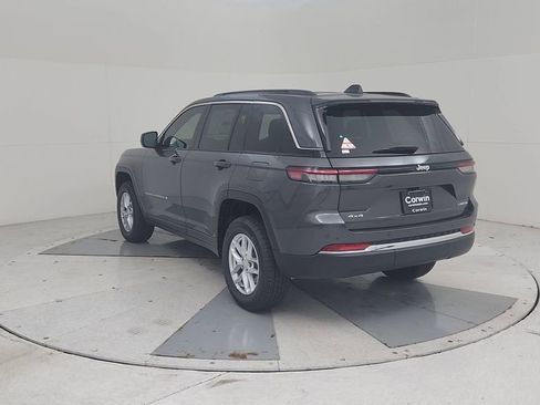 New 2025 Jeep Grand Cherokee Laredo X image 11