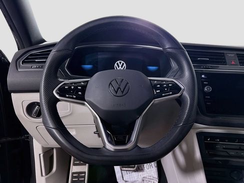 Used 2023 Volkswagen Tiguan SE R-Line AWD/4WD image 13