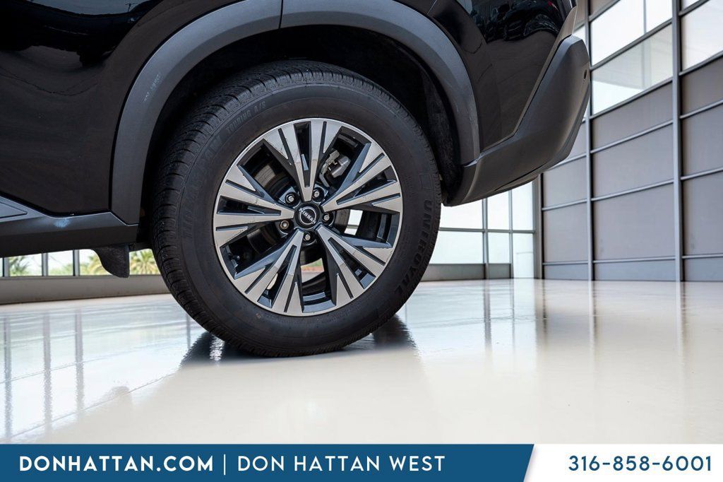 Used 2023 Nissan Rogue SV FWD image 29