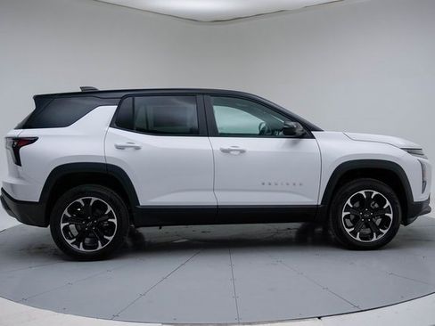 New 2026 Chevrolet Equinox LT w/ Convenience Package II image 9