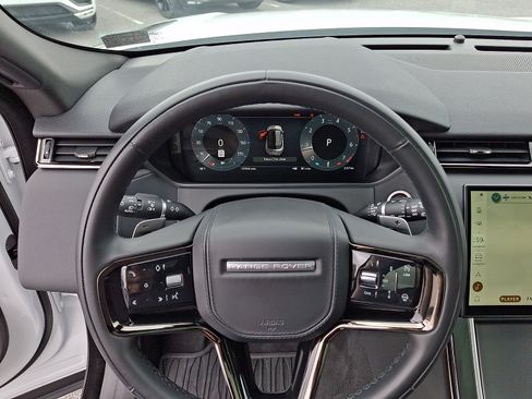Used 2024 Land Rover Range Rover Velar Dynamic SE AWD/4WD image 18