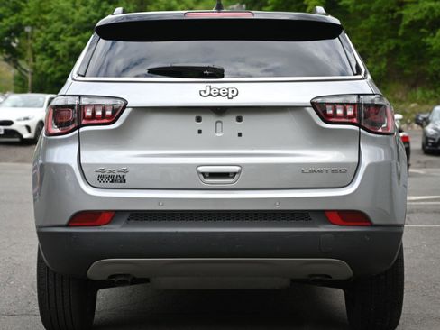 Used 2024 Jeep Compass Limited AWD/4WD image 4