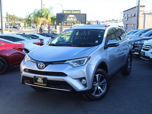 Used 2016 Toyota RAV4 XLE FWD image 40