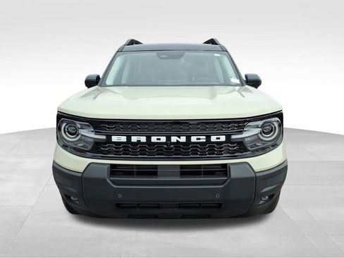 New 2025 Ford Bronco Sport Outer Banks w/ Outer Banks Tech Package+ AWD/4WD image 17