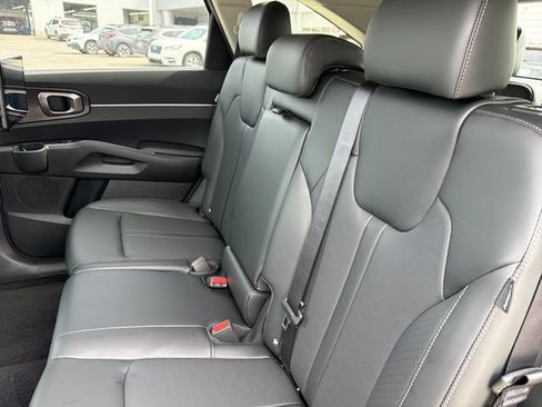 New 2026 Kia Sorento S w/ S Panoramic Sunroof Package FWD image 20