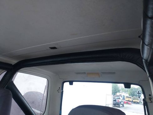 Used 1987 Jeep Wrangler Laredo AWD/4WD image 17