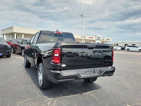 New 2026 RAM 1500 Express AWD/4WD image 4