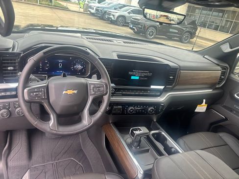 New 2026 Chevrolet Silverado 1500 High Country AWD/4WD image 20