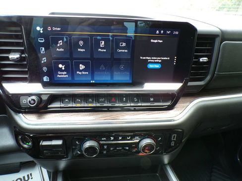 Used 2024 Chevrolet Silverado 1500 LT Trail Boss w/ Convenience Package II AWD/4WD image 25