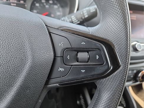 Used 2023 Chevrolet TrailBlazer LT FWD image 21
