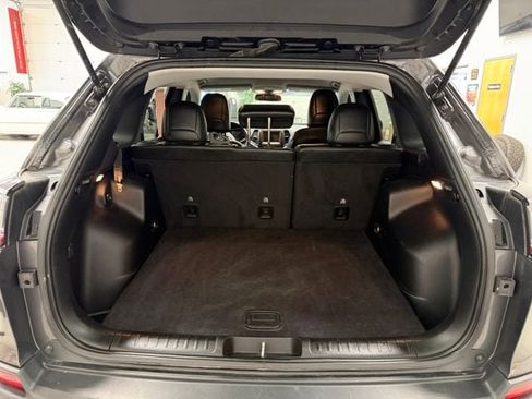 Used 2020 Jeep Cherokee Latitude Plus w/ Cold Weather Group image 42