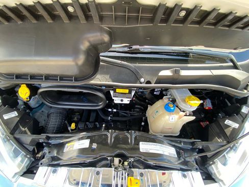 Used 2025 RAM ProMaster 2500 w/ U-Haul Equipment Group image 39