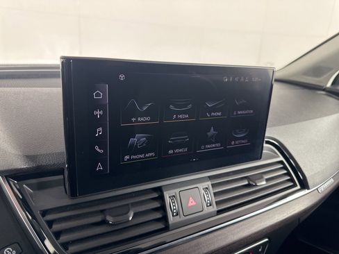 Used 2021 Audi Q5 2.0T Premium Plus w/ Premium Plus Package image 17