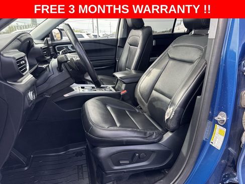 Used 2020 Ford Explorer XLT w/ Equipment Group 202A AWD/4WD image 14