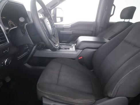 Used 2017 Ford F150 XLT w/ Equipment Group 302A Luxury AWD/4WD image 16