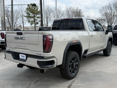 New 2026 GMC Sierra 2500 AT4 w/ AT4 Premium Plus Package image 5