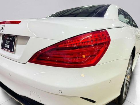 Used 2020 Mercedes-Benz SL 550 image 18