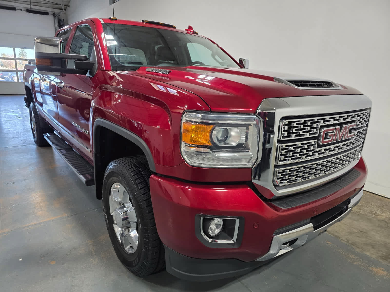 Used 2019 GMC Sierra 3500 Denali w/ Duramax Plus Package AWD/4WD image 7