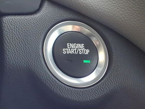 Used 2022 Chevrolet Equinox LT image 17