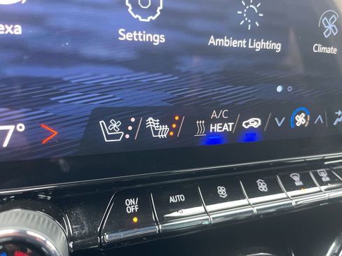 Used 2024 Chevrolet Blazer EV RS image 24