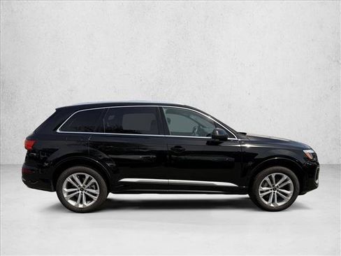 Used 2025 Audi Q7 3.0T Premium Plus AWD/4WD image 7