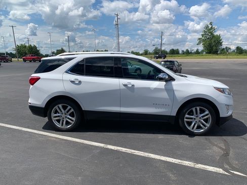 Used 2020 Chevrolet Equinox Premier AWD/4WD image 3