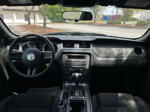 Used 2012 Ford Mustang Coupe image 17