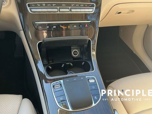 Used 2020 Mercedes-Benz GLC 300 image 14