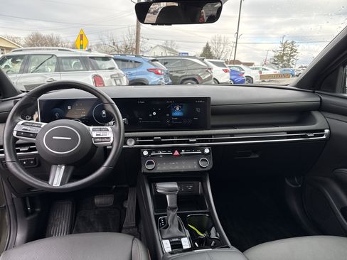 Certified 2025 Hyundai Santa Cruz Limited image 14