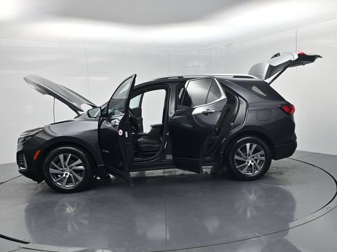 Used 2022 Chevrolet Equinox Premier FWD image 56