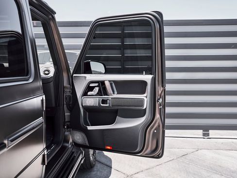 Used 2025 Mercedes-Benz G 63 AMG 4MATIC image 35